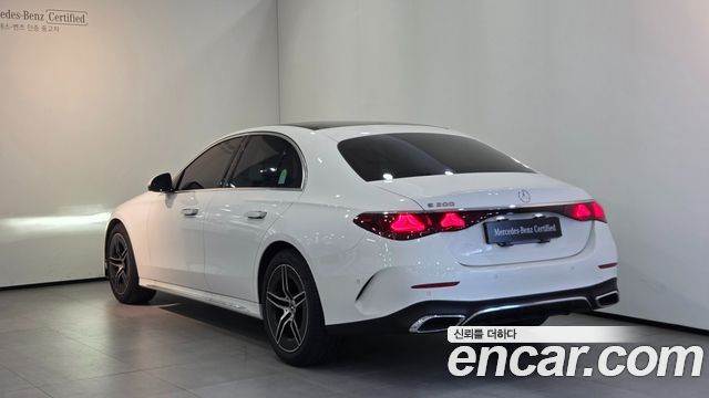 Mercedes-Benz E-Class (W214) E200 AMG Line 2026 — фото 2