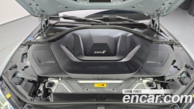 BMW i4 eDrive40 M Sports Pro 2022 — фото 6