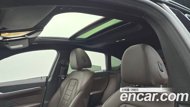 BMW i4 eDrive40 M Sports Pro 2022 — фото 16