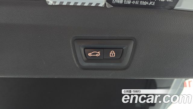 BMW i4 eDrive40 M Sports Pro 2022 — фото 17
