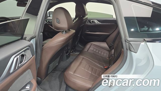 BMW i4 eDrive40 M Sports Pro 2022 — фото 19