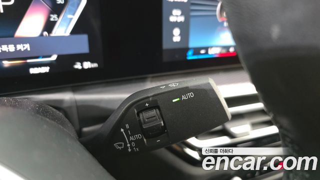 BMW i4 eDrive40 M Sports Pro 2022 — фото 28