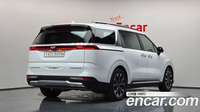 Kia Carnival (IV) Gasoline 7-Seater Noblesse 2021 — фото 2