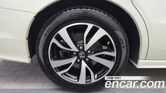 Honda Odyssey 3.5 5th 2018 — фото 5