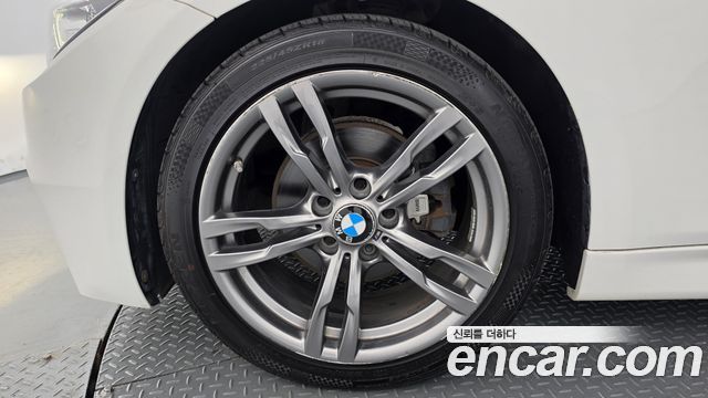BMW 3 Series (F30) 320d M Performence Edition 2015 — фото 5