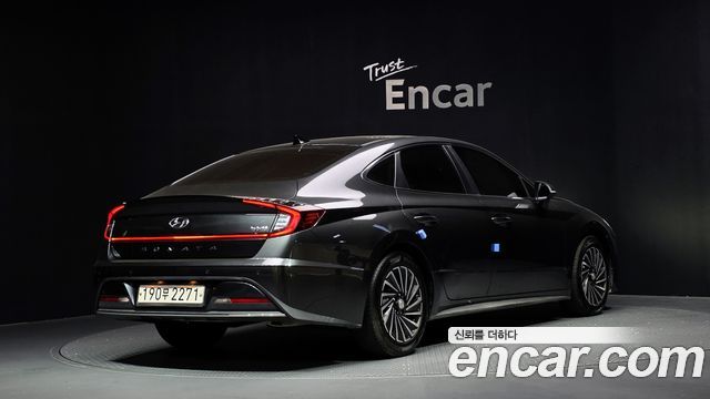 Hyundai Sonata Hybrid (DN8) Inspiration 2021 — фото 2