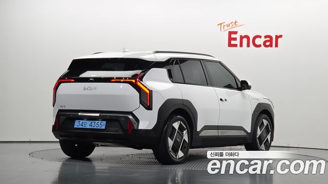 Kia EV3 Standard 2WD Earth 2025 — фото 2