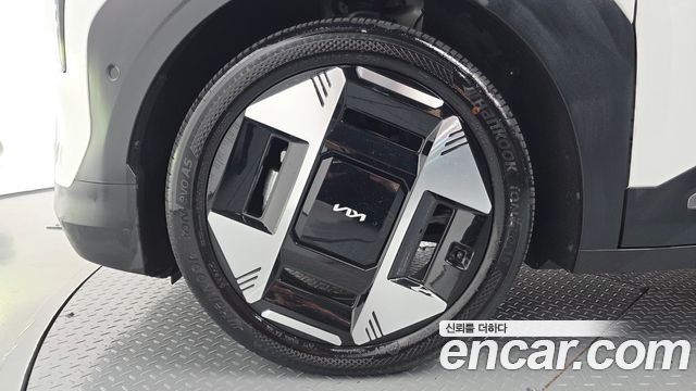 Kia EV3 Standard 2WD Earth 2025 — фото 5