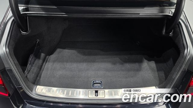 Genesis G90 (RS4) Gasoline 3.5 Turbo AWD 2022 — фото 37