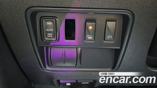 Renault Korea QM6 Diesel 4WD RE Signature 2017 — фото 27