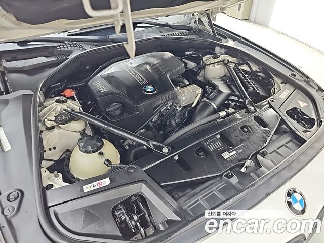 BMW 5 Series (F10) 528i xDrive 2013 — фото 6