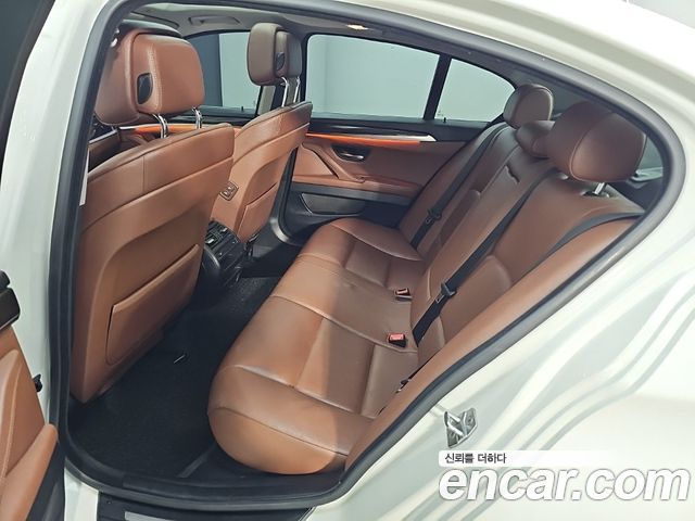 BMW 5 Series (F10) 528i xDrive 2013 — фото 16