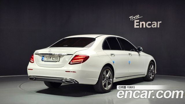 Mercedes-Benz E-Class (W213) E220d Avantgarde 2019 — фото 2