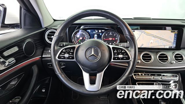 Mercedes-Benz E-Class (W213) E220d Avantgarde 2019 — фото 13