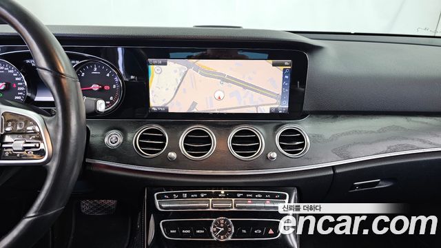 Mercedes-Benz E-Class (W213) E220d Avantgarde 2019 — фото 14