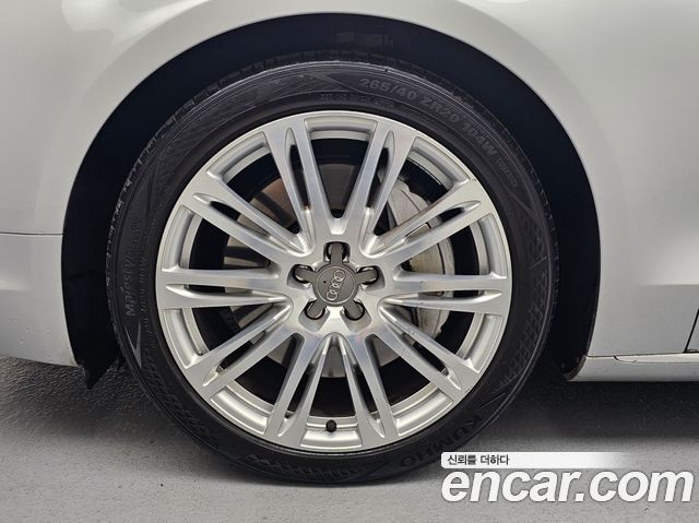 Audi A8 4.0 TFSI Quattro LWB D4 2014 — фото 5