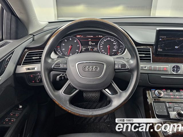 Audi A8 4.0 TFSI Quattro LWB D4 2014 — фото 17