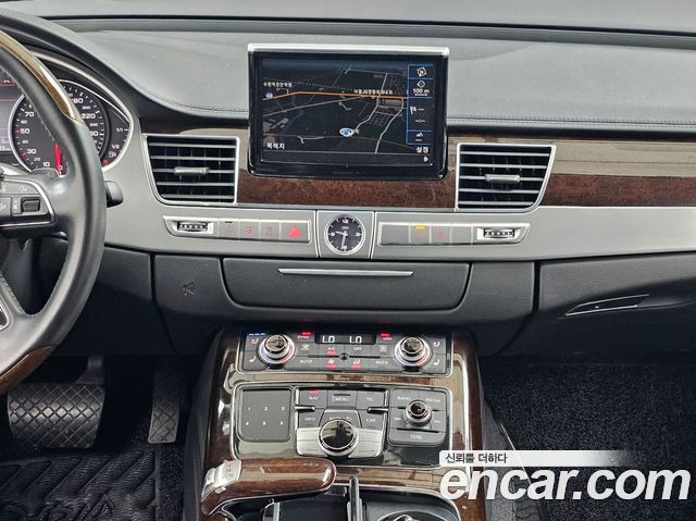 Audi A8 4.0 TFSI Quattro LWB D4 2014 — фото 18
