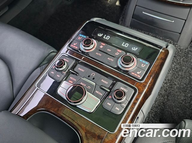 Audi A8 4.0 TFSI Quattro LWB D4 2014 — фото 20