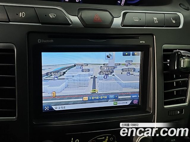KG Mobility (SsangYong) Korando Turismo 4WD GT 11-seater 2014 — фото 17