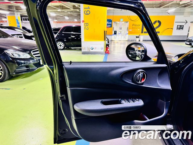 MINI Cooper Clubman Standard 2nd 2020 — фото 10