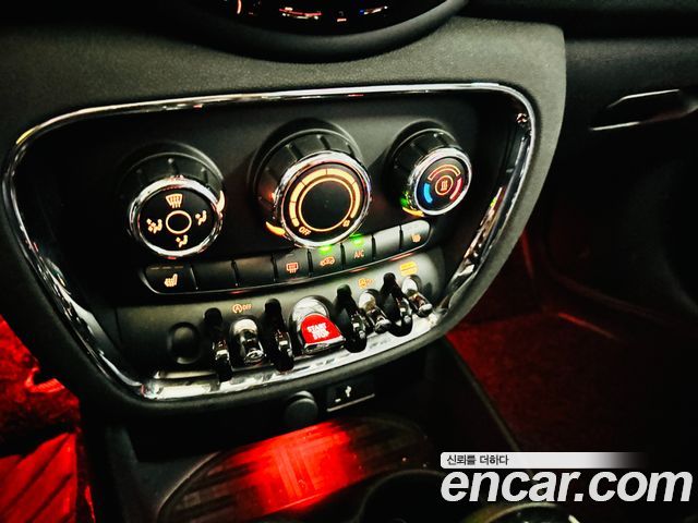MINI Cooper Clubman Standard 2nd 2020 — фото 20