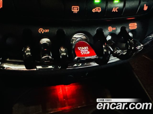 MINI Cooper Clubman Standard 2nd 2020 — фото 23