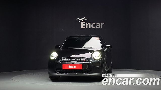 MINI Cooper S (IV) 5 Door Favoured 2026 — фото 3