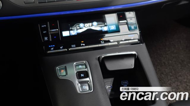 Hyundai Grandeur (IG) 3.0 LPi Exclusive 2022 — фото 9