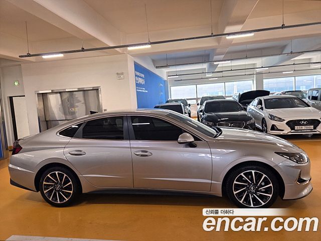Hyundai Sonata (DN8) 2.0 Premium Family 2021 — фото 2