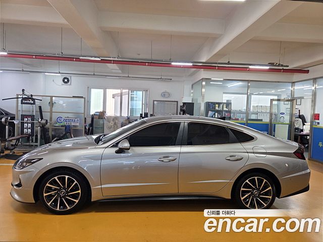 Hyundai Sonata (DN8) 2.0 Premium Family 2021 — фото 4