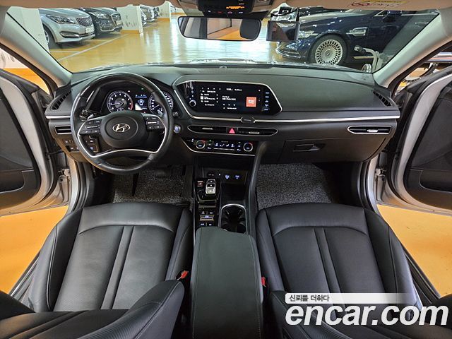 Hyundai Sonata (DN8) 2.0 Premium Family 2021 — фото 9
