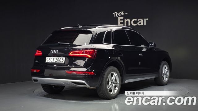 Audi Q5 (FY) 45 TFSI Quattro 2020 — фото 2