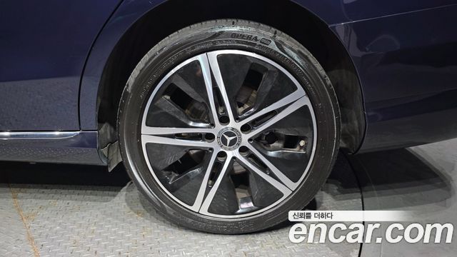 Mercedes-Benz C-Class (W205) C220 d 4MATIC Exclusive 2019 — фото 21