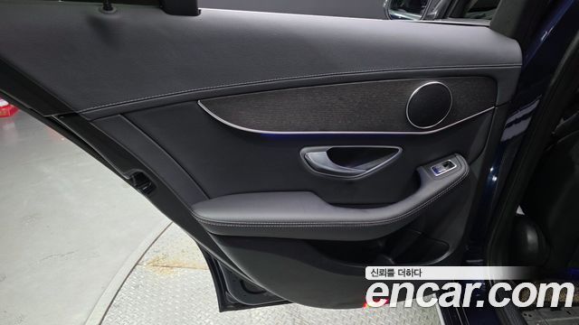 Mercedes-Benz C-Class (W205) C220 d 4MATIC Exclusive 2019 — фото 25