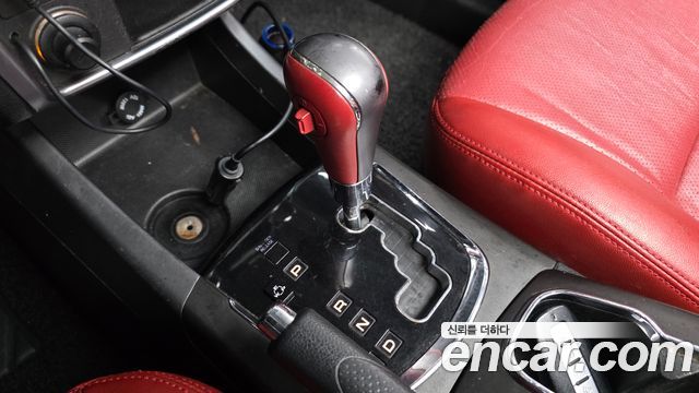 KG Mobility (SsangYong) Korando C 2.0 RX 2WD HI-DLX 2015 — фото 9