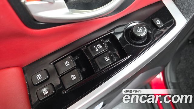 KG Mobility (SsangYong) Korando C 2.0 RX 2WD HI-DLX 2015 — фото 28