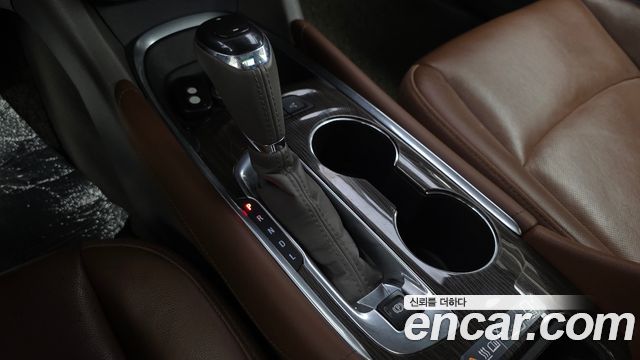 Chevrolet Malibu 2.0 Turbo LTZ Premium 2018 — фото 9