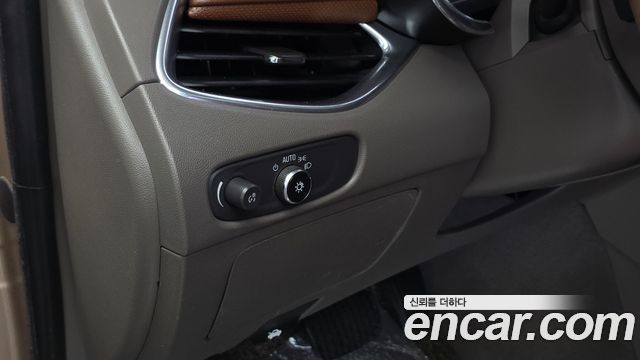 Chevrolet Malibu 2.0 Turbo LTZ Premium 2018 — фото 27