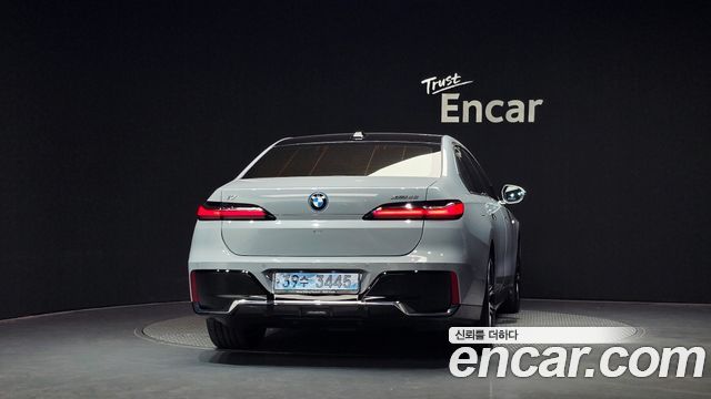 BMW i7 (G70) xDrive 60 M sport 2023 — фото 4