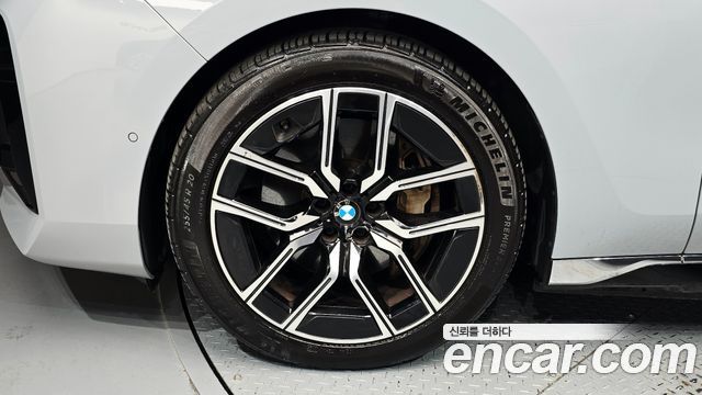 BMW i7 (G70) xDrive 60 M sport 2023 — фото 5
