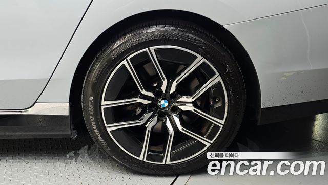 BMW i7 (G70) xDrive 60 M sport 2023 — фото 27
