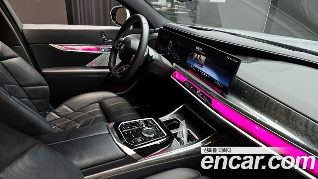 BMW i7 (G70) xDrive 60 M sport 2023 — фото 34