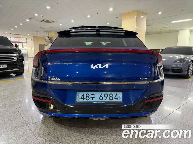 Kia EV6 Long Range 4WD GT Line 2022 — фото 4