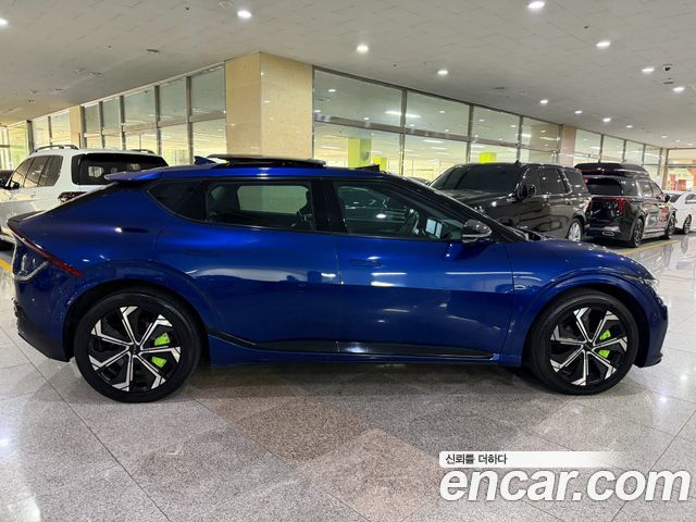 Kia EV6 Long Range 4WD GT Line 2022 — фото 5