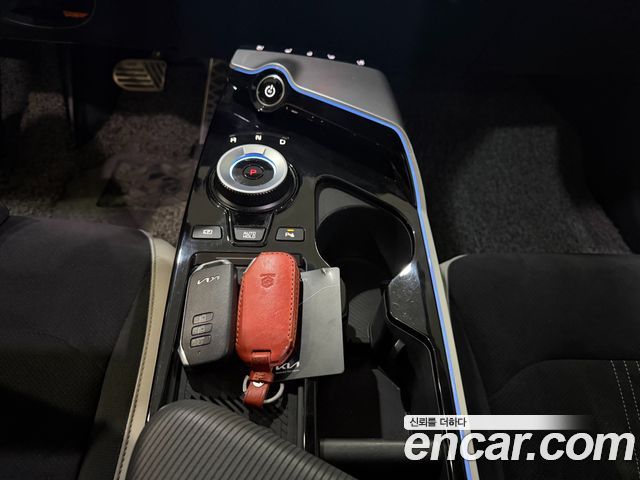 Kia EV6 Long Range 4WD GT Line 2022 — фото 17
