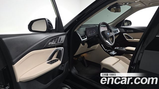 BMW X1 (U11) sDrive 18d xLine 2025 — фото 10