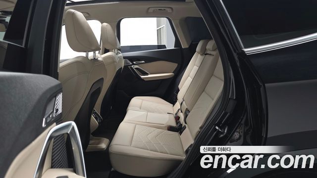 BMW X1 (U11) sDrive 18d xLine 2025 — фото 12