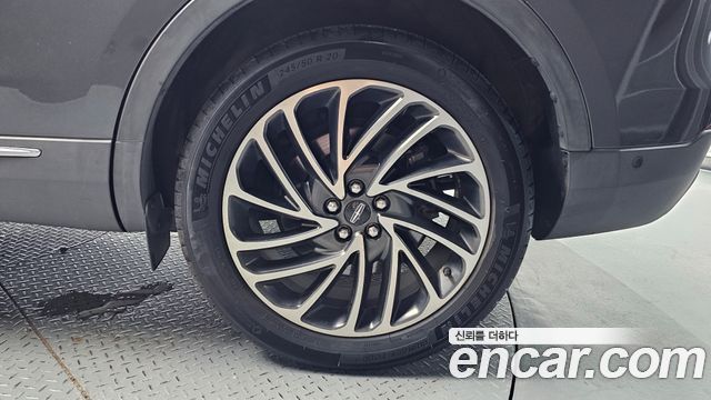 Lincoln Nautilus (I) 2.7 Reserve AWD 2019 — фото 5