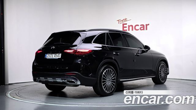 Mercedes-Benz GLC-Class (X254) GLC300 4MATIC AMG Line 2025 — фото 2